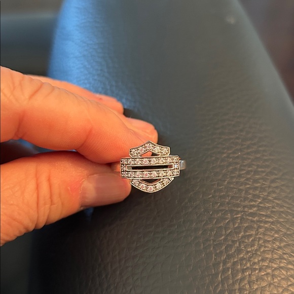 Harley 9.25 sterling with either white sapphire stones or white topaz stones. - Picture 7 of 10